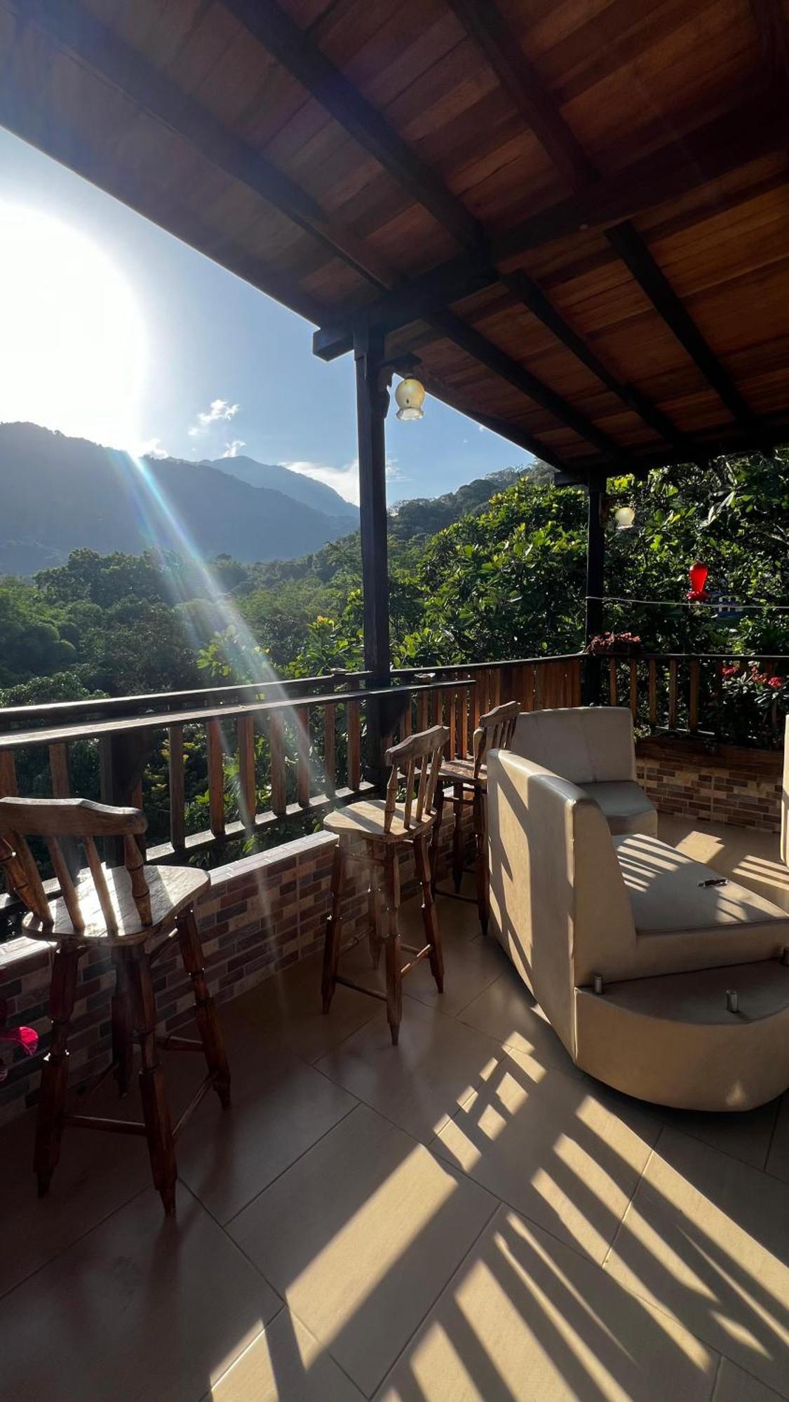 Hostal Los Wichos مينسا المظهر الخارجي الصورة