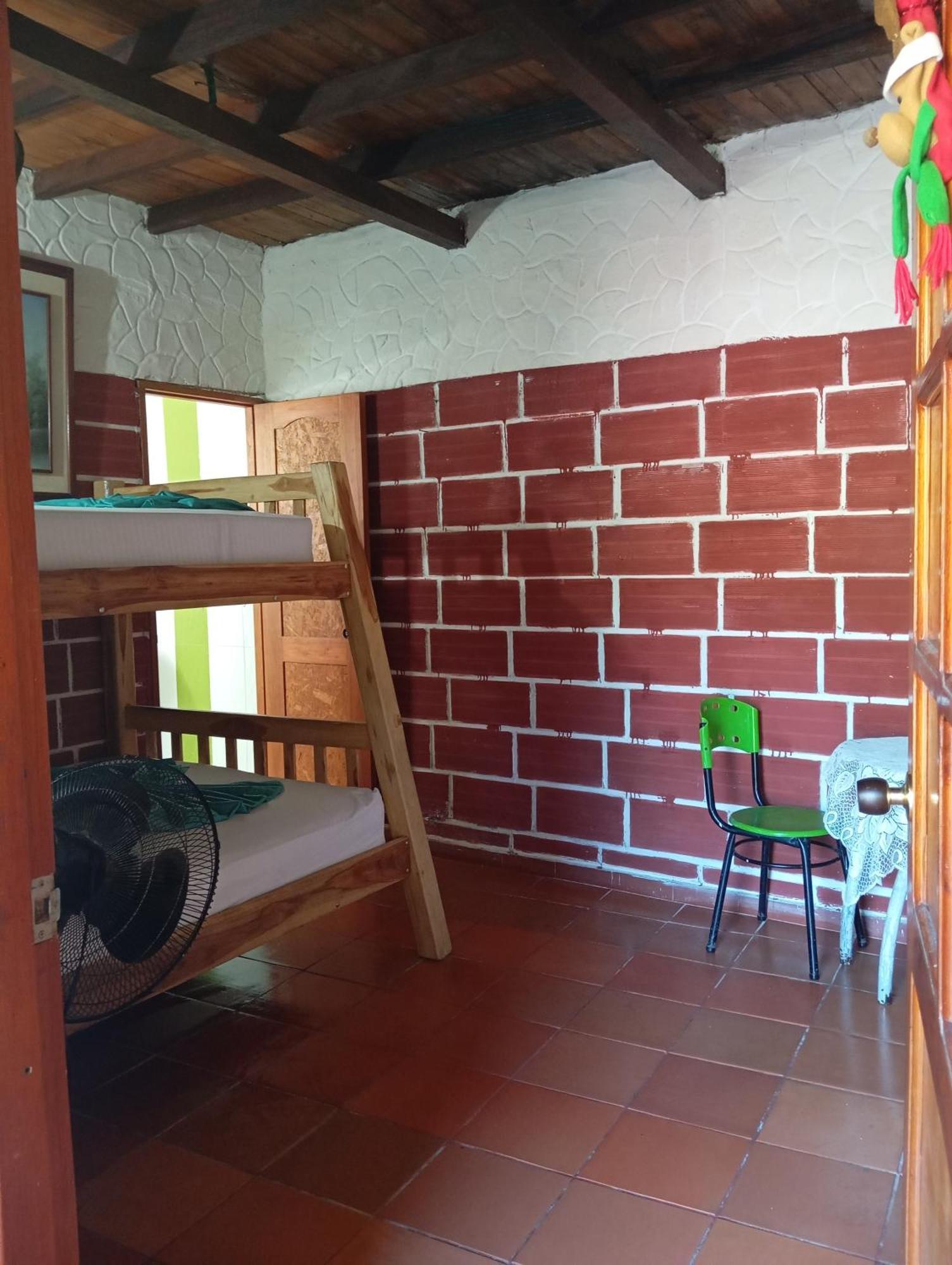 Hostal Los Wichos مينسا المظهر الخارجي الصورة