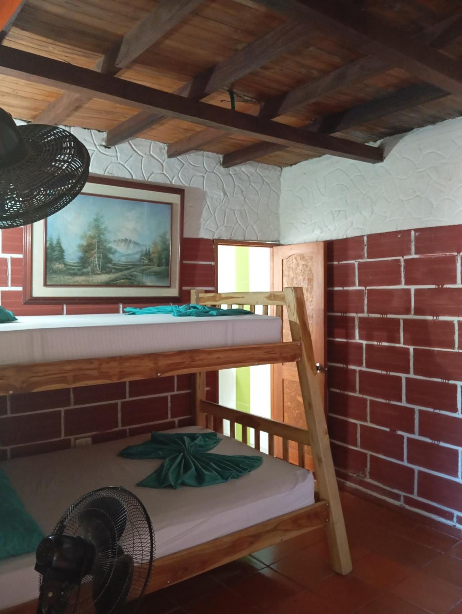Hostal Los Wichos مينسا المظهر الخارجي الصورة